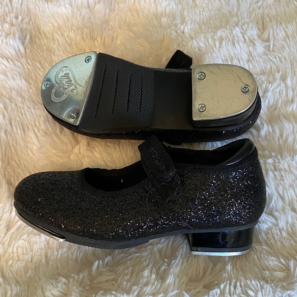 Sparkling Black Kids Tap Shoes - Picture 2 of 4